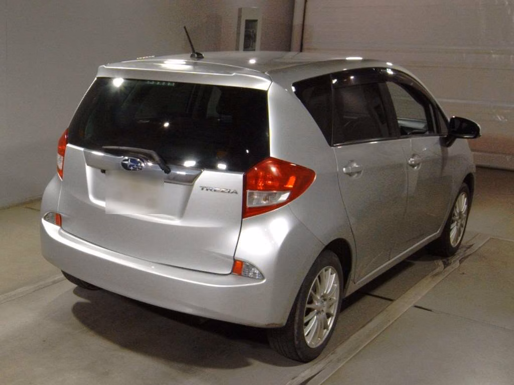 SUBARU TREZIA