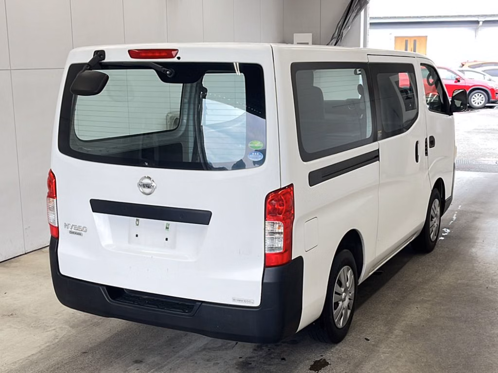 NISSAN NV350 CARAVAN