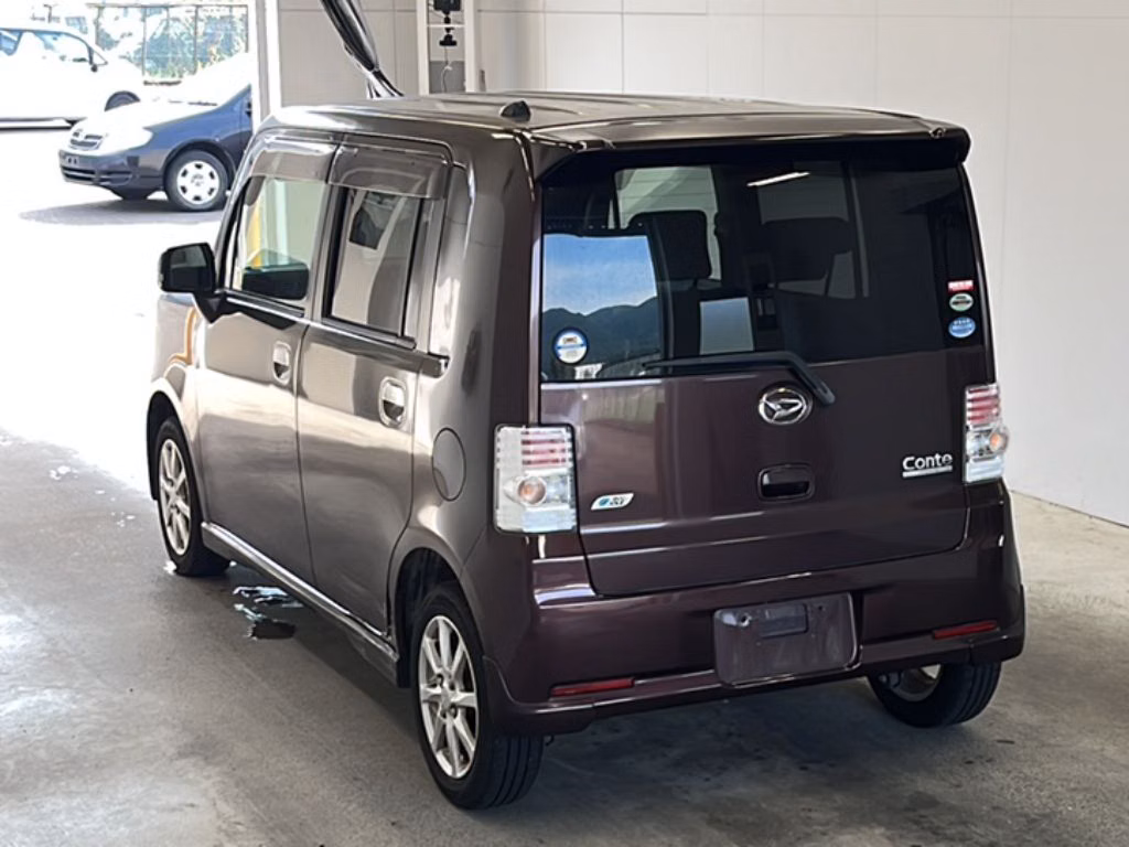 DAIHATSU MOVE CONTE