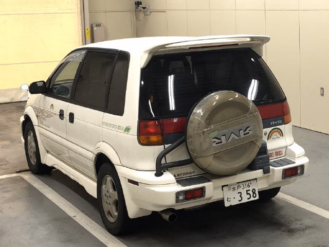MITSUBISHI RVR