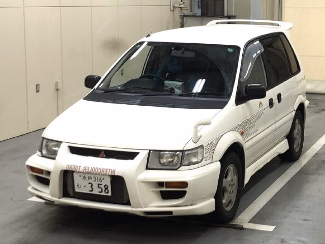 MITSUBISHI RVR