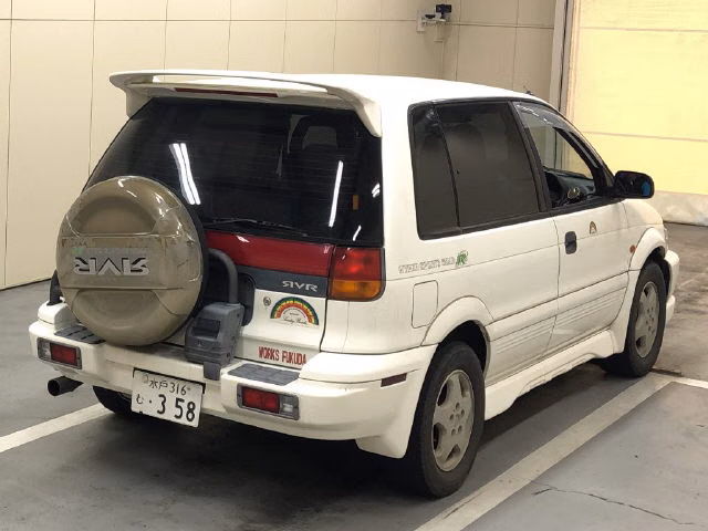 MITSUBISHI RVR