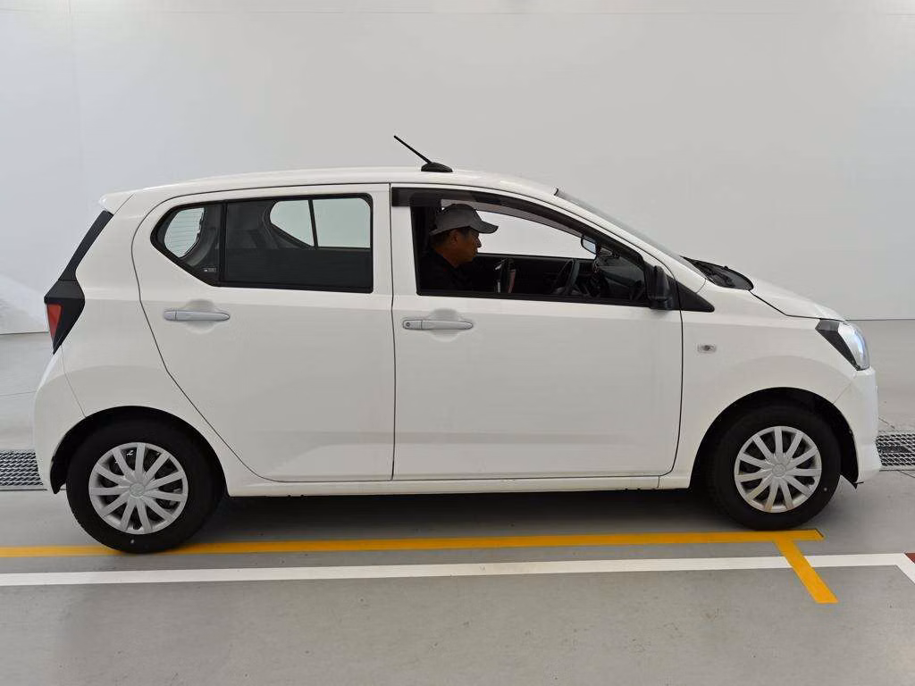 TOYOTA PIXIS EPOCH
