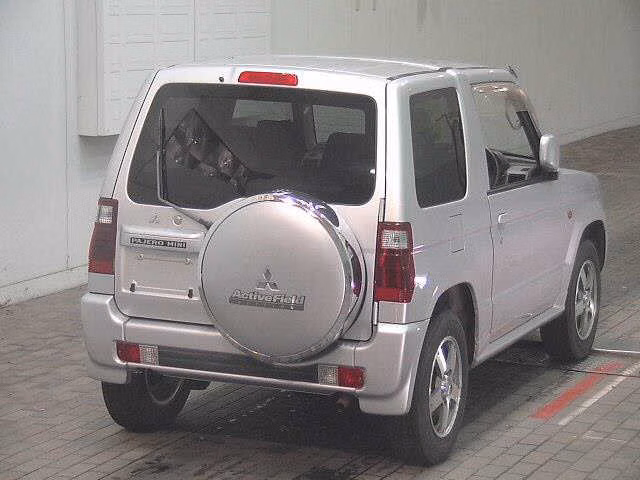 MITSUBISHI PAJERO MINI