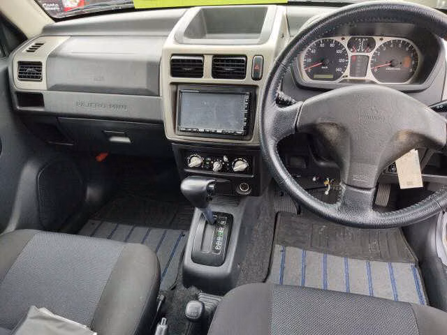MITSUBISHI PAJERO MINI