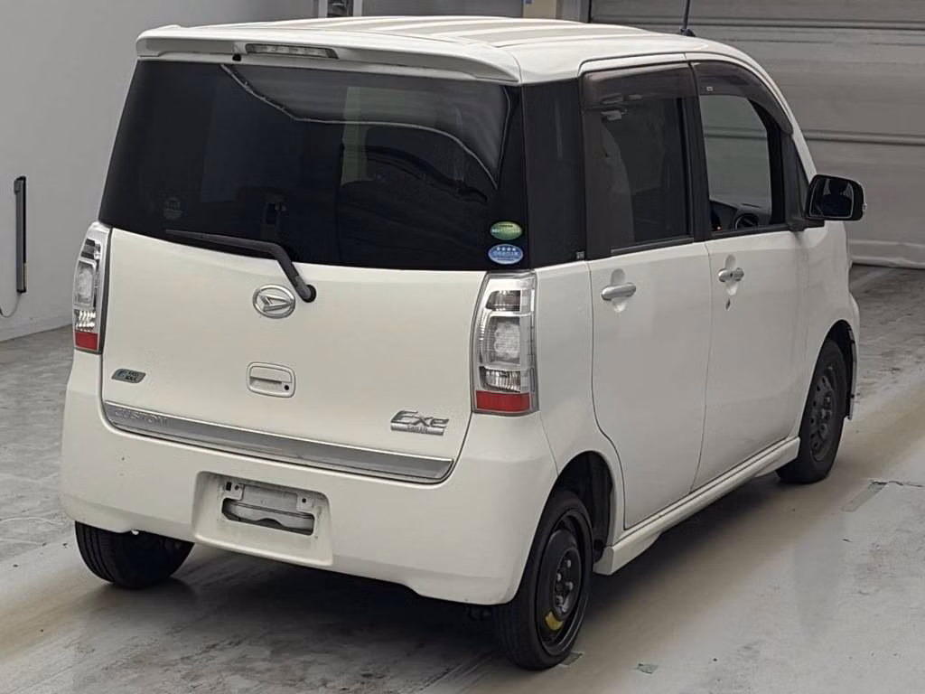 DAIHATSU TANTO EXE