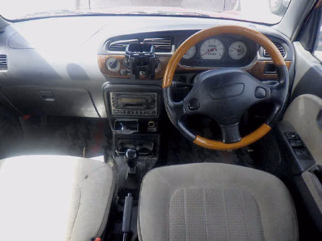 DAIHATSU MIRA GINO