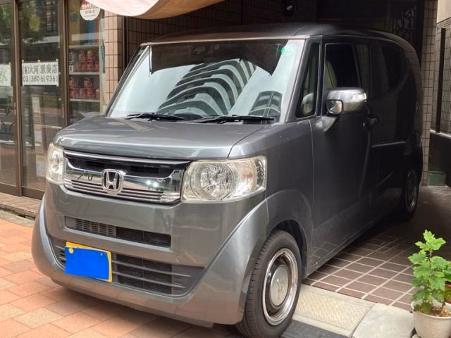 HONDA N-BOX SLASH