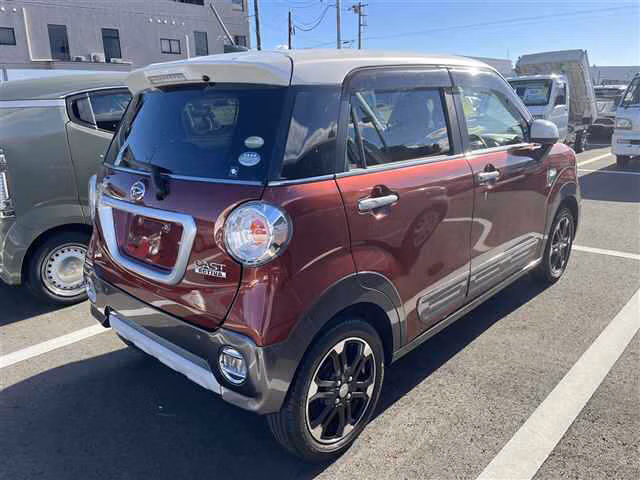 DAIHATSU CAST