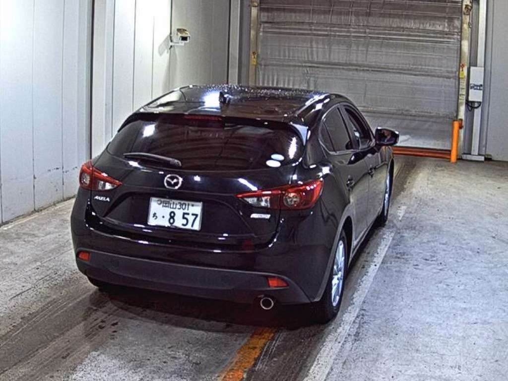 MAZDA AXELA