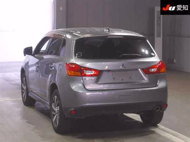 MITSUBISHI RVR