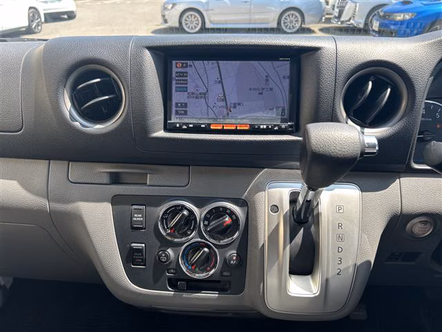 NISSAN NV350 CARAVAN