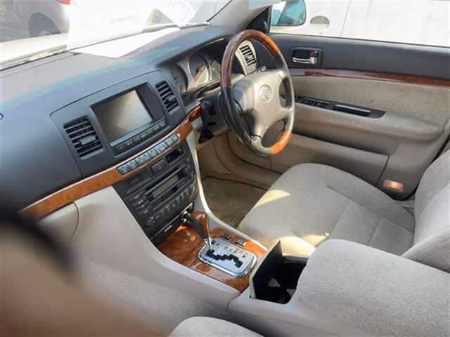TOYOTA MARK II