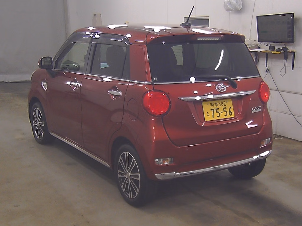 DAIHATSU CAST