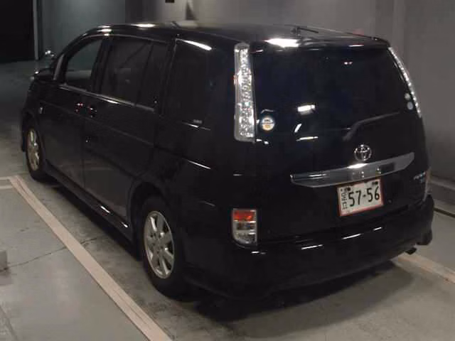 TOYOTA ISIS