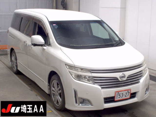 NISSAN ELGRAND