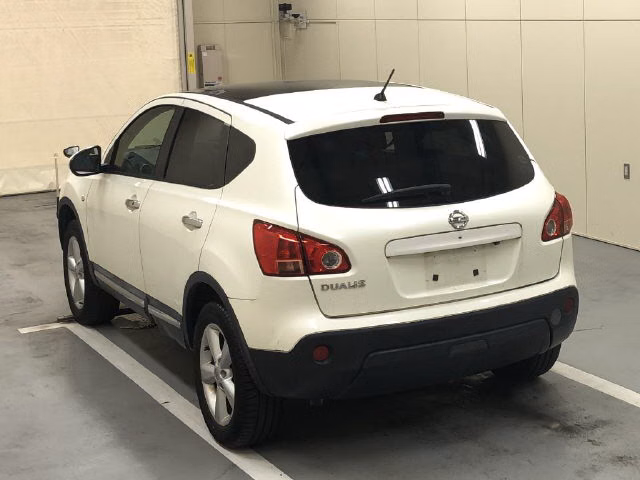 NISSAN DUALIS