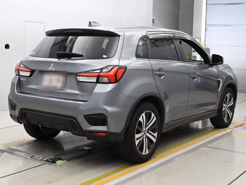 MITSUBISHI RVR