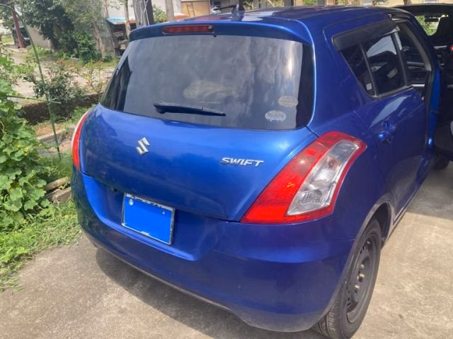 SUZUKI SWIFT