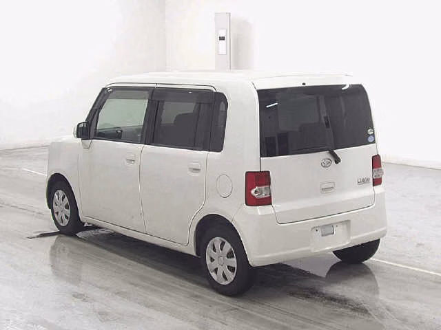 DAIHATSU MOVE CONTE