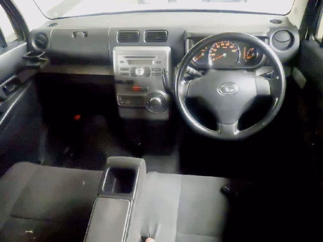 DAIHATSU MOVE CONTE