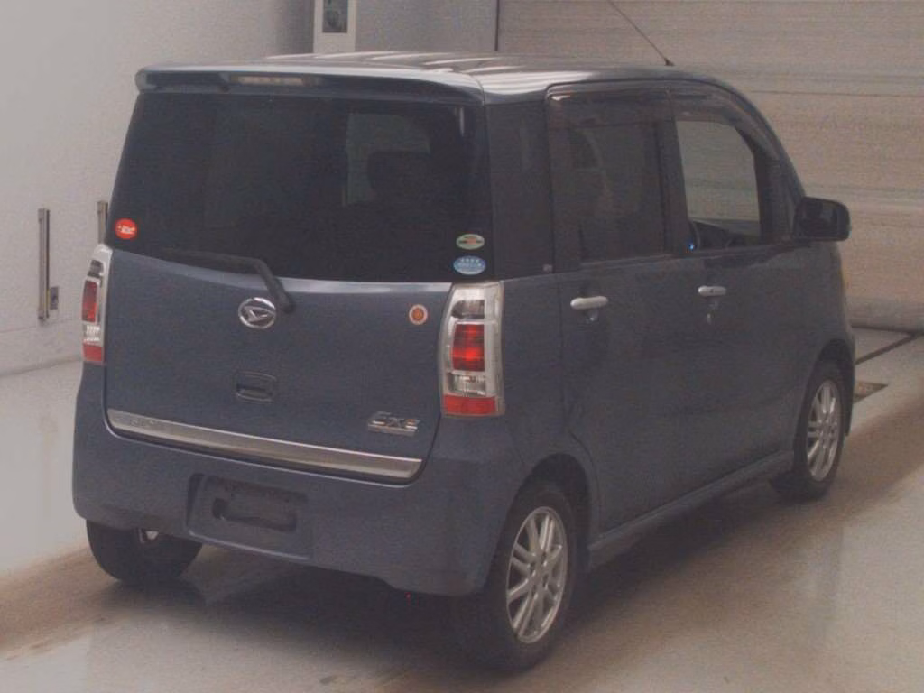 DAIHATSU TANTO EXE