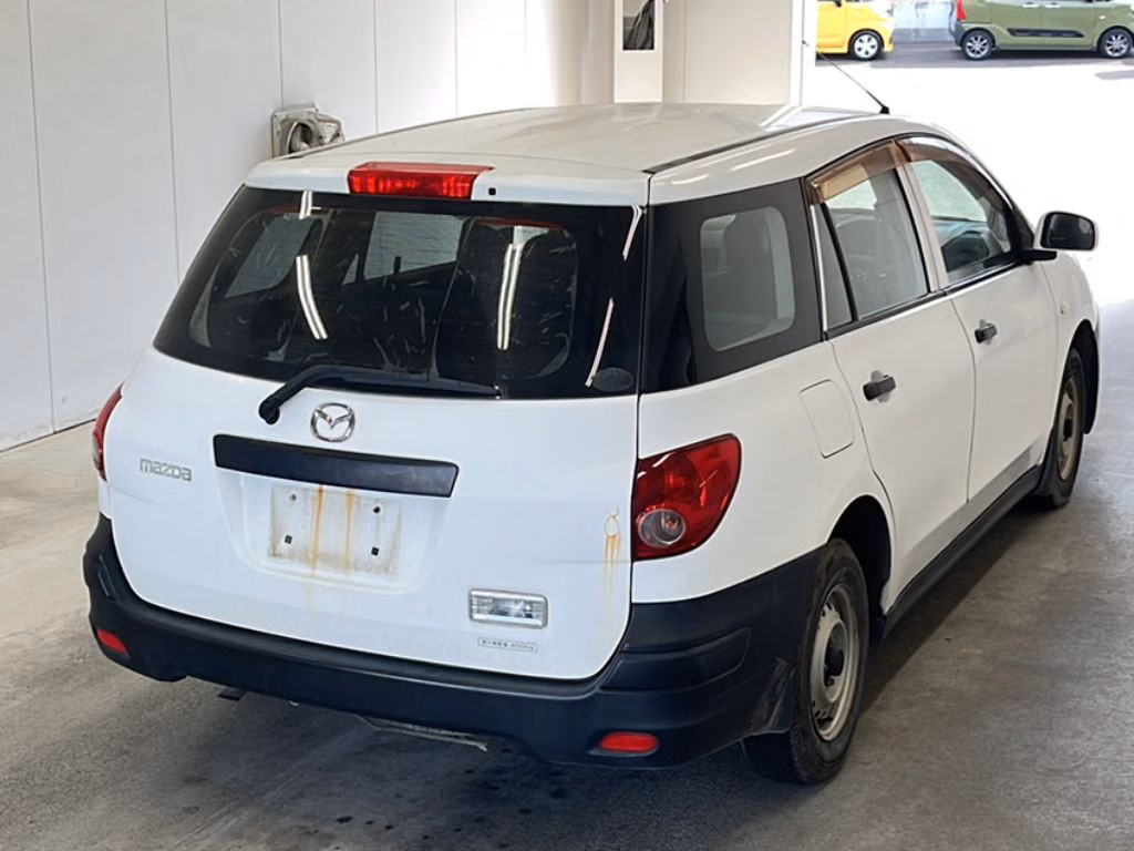 MAZDA FAMILIA
