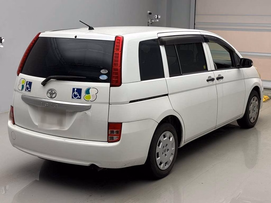 TOYOTA ISIS