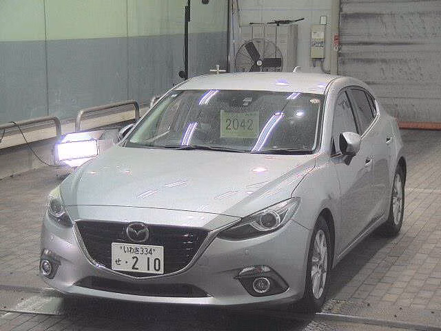 MAZDA AXELA