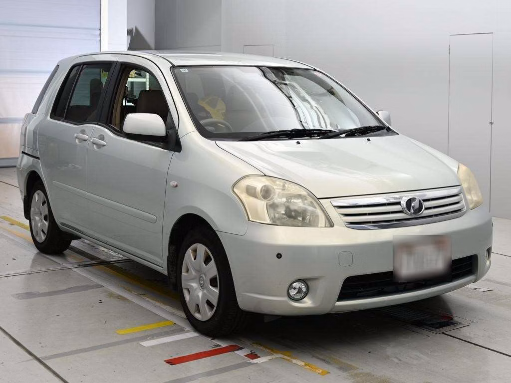 TOYOTA RAUM