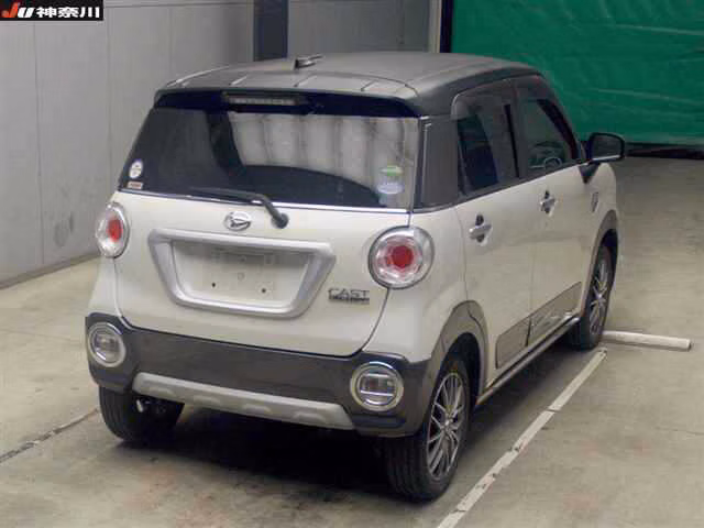 DAIHATSU CAST