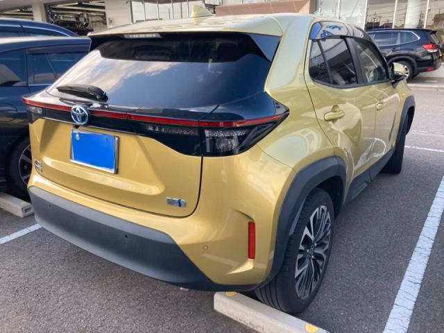TOYOTA YARIS CROSS