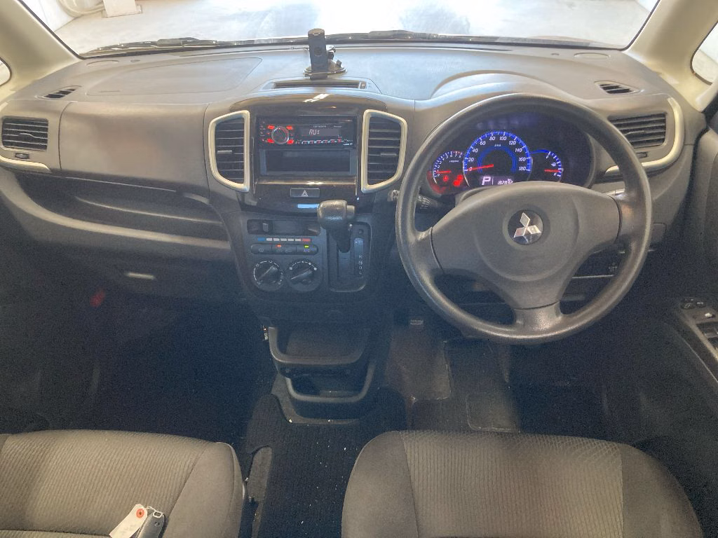 MITSUBISHI DELICA D:2