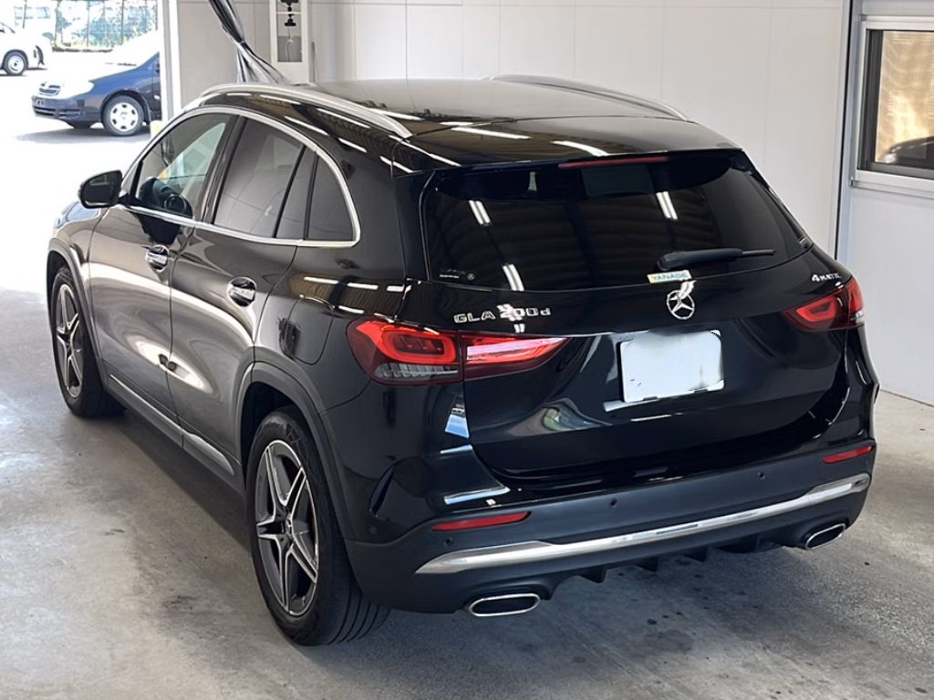 MERCEDES-BENZ GLA-CLASS