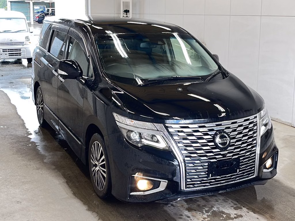 NISSAN ELGRAND