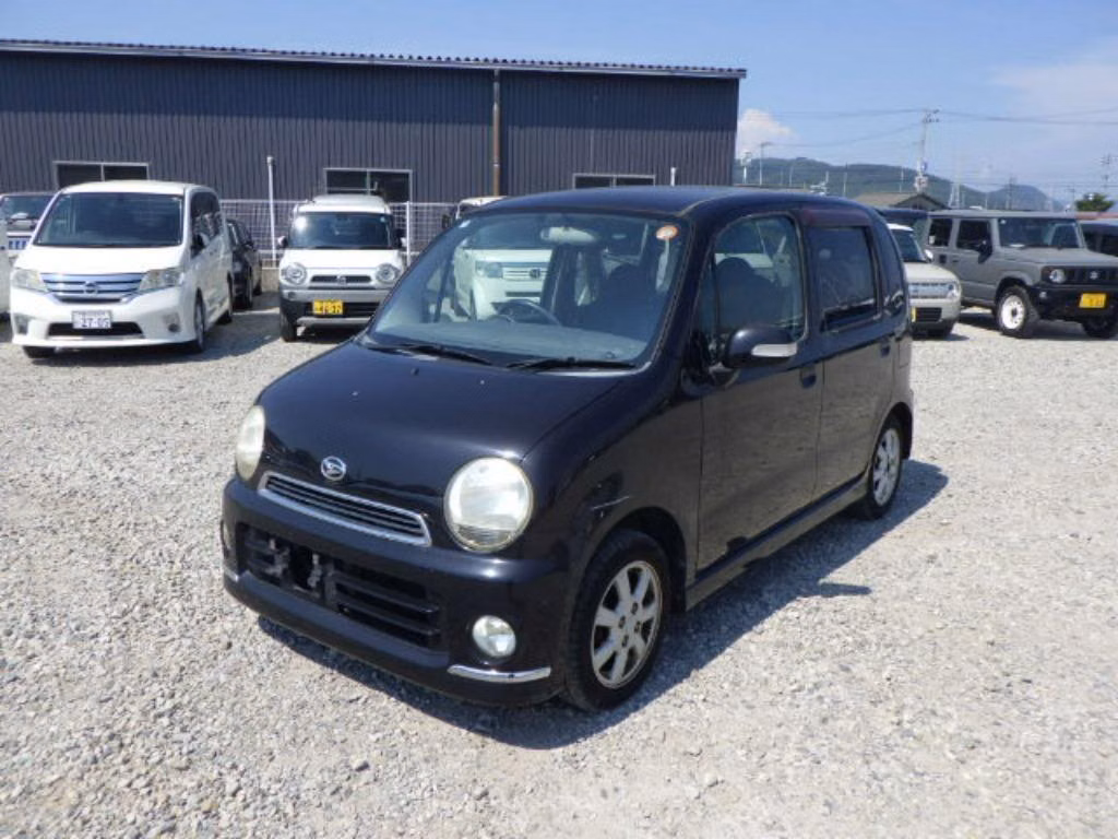 DAIHATSU MOVE LATTE