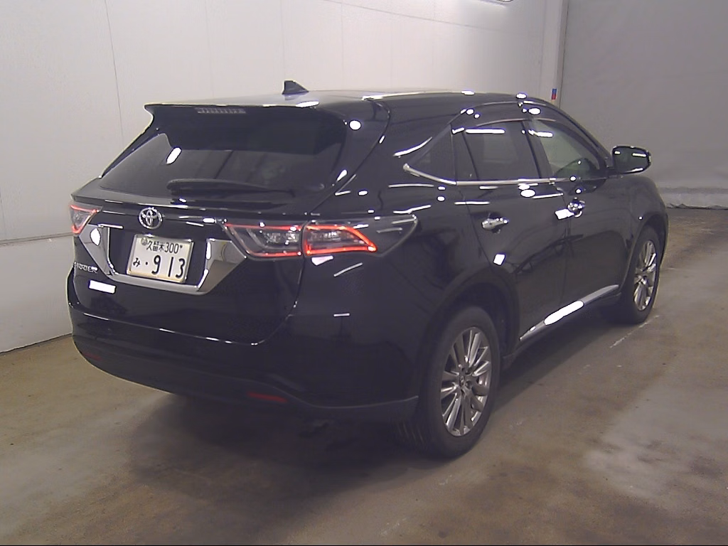TOYOTA HARRIER