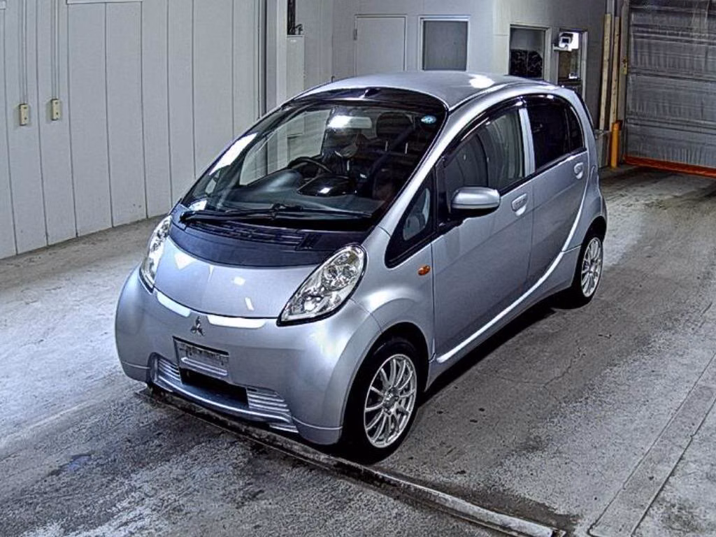 MITSUBISHI I