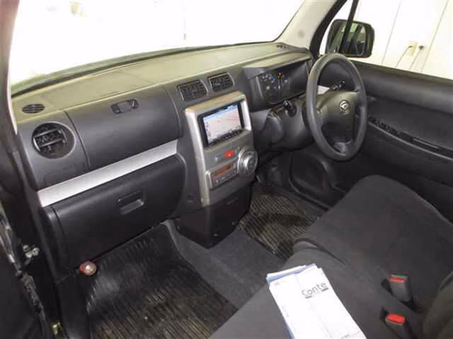 DAIHATSU MOVE CONTE