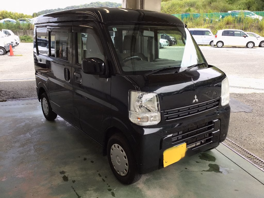 MITSUBISHI MINICAB