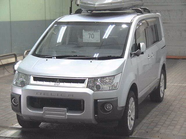MITSUBISHI DELICA D:5