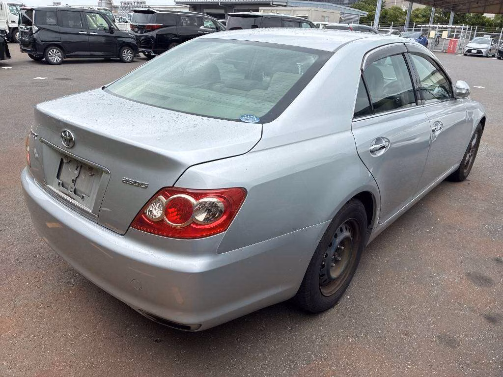 TOYOTA MARK X