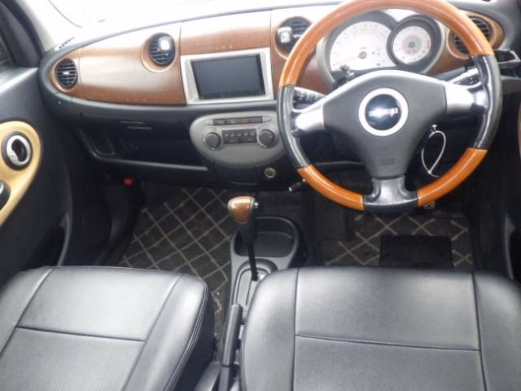 DAIHATSU MIRA GINO