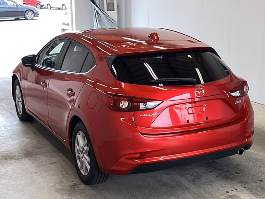 MAZDA AXELA