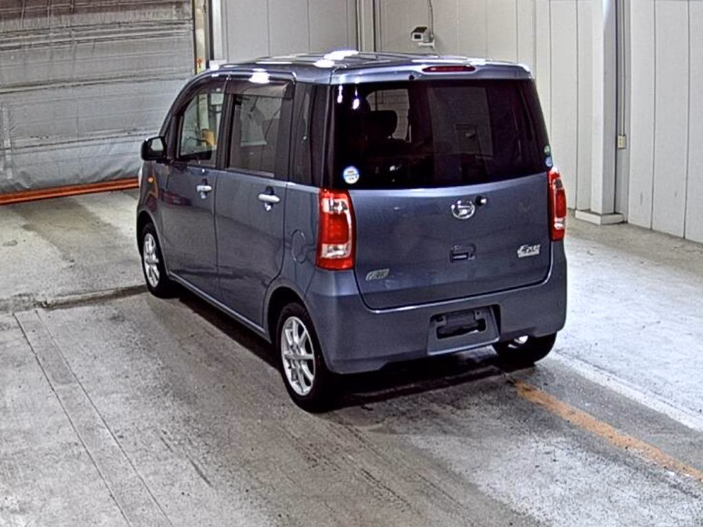 DAIHATSU TANTO EXE