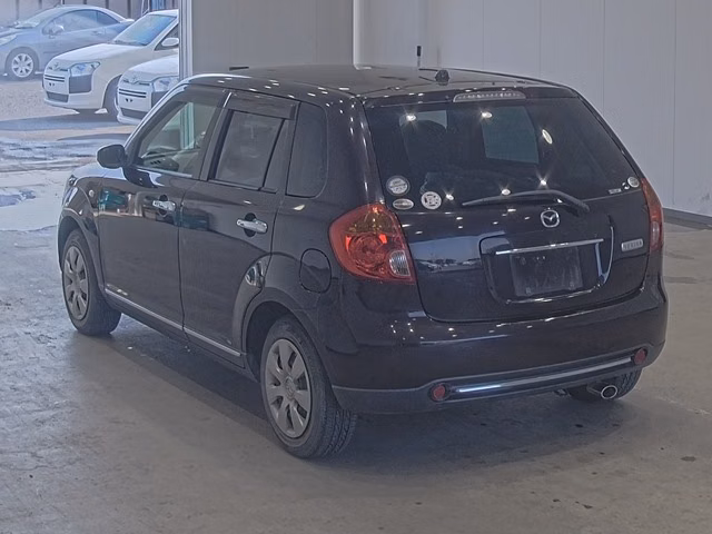 MAZDA VERISA