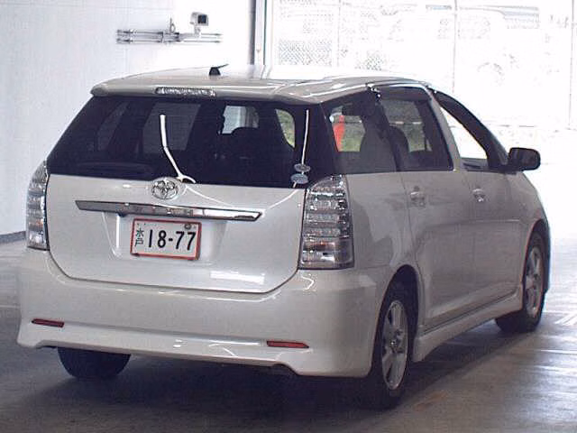 TOYOTA WISH