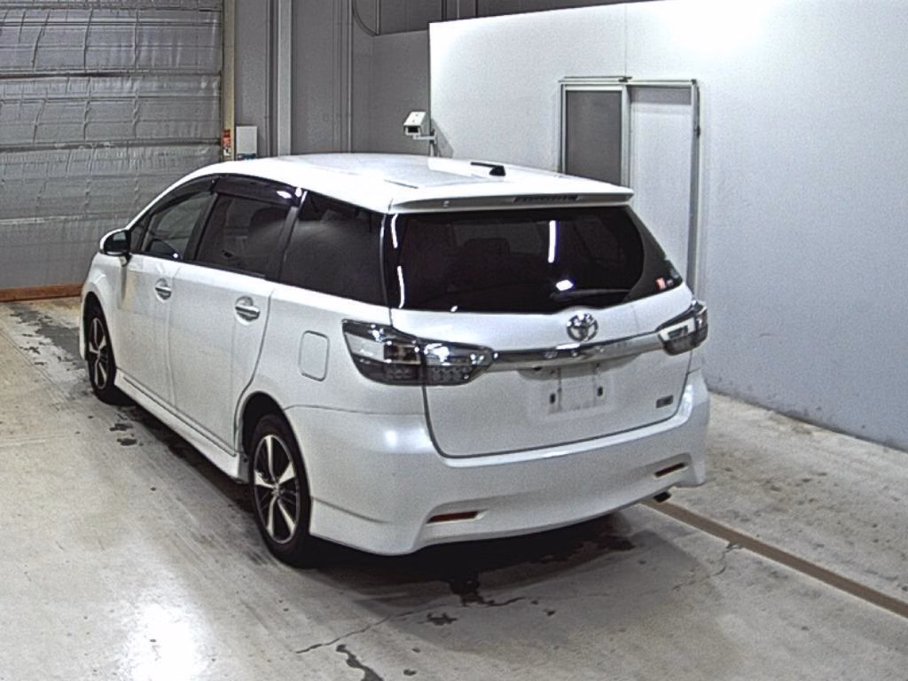 TOYOTA WISH