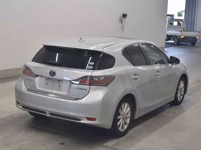 LEXUS CT200H