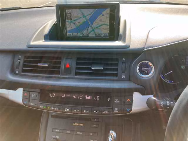 LEXUS CT200H
